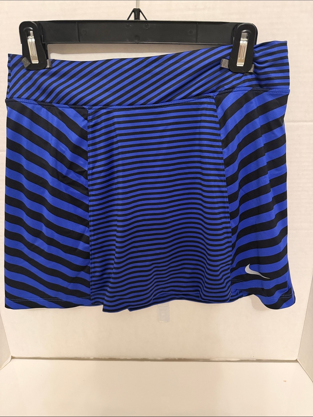 Nike Golf Striped Tennis Skort/skirt 15” length size Small